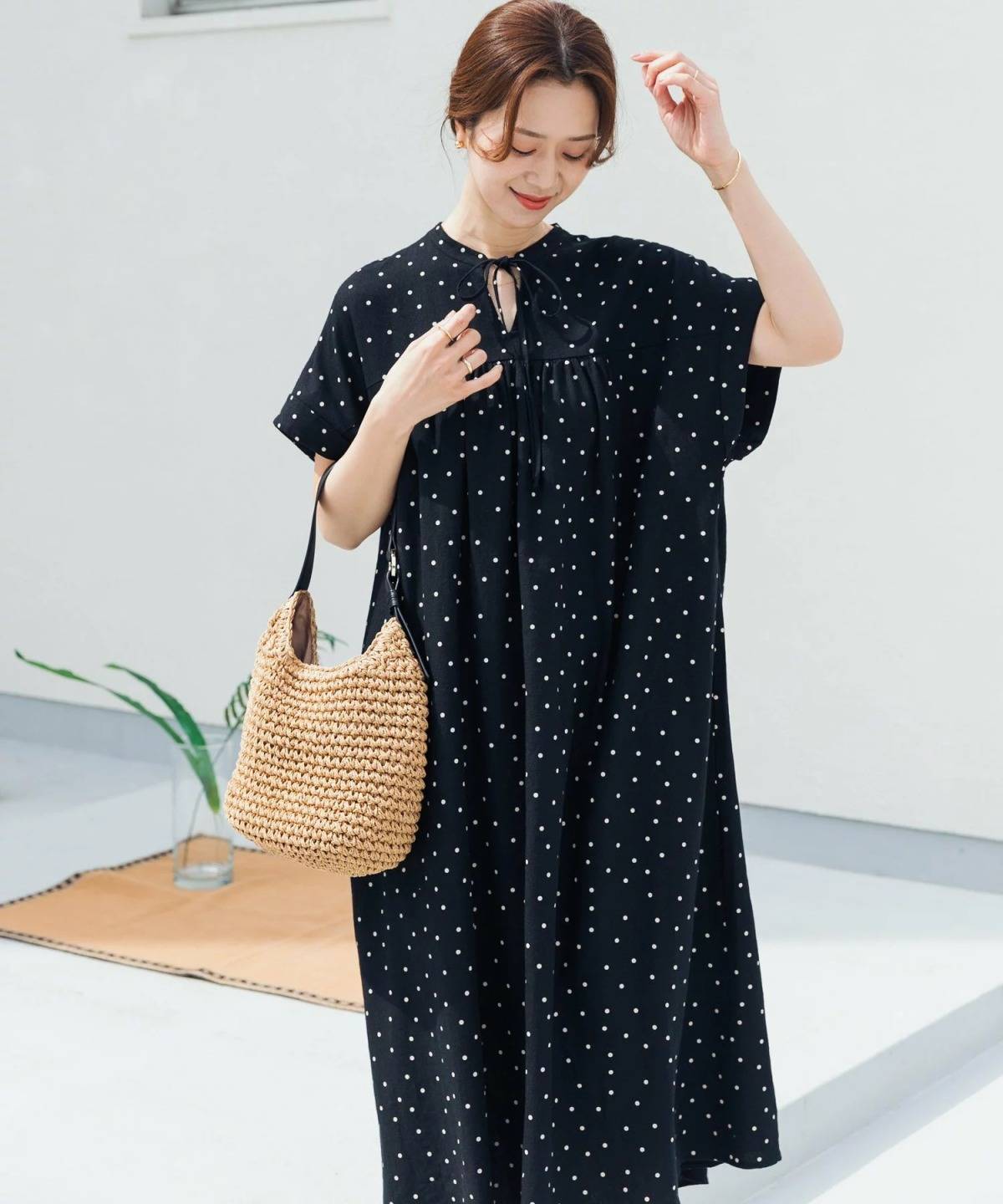 URBAN RESEARCH DOORS リネンリヨセルドットワンピース