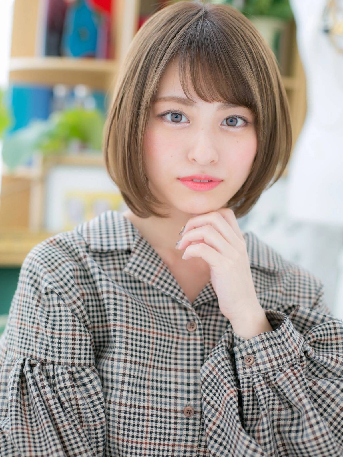 さらつや前下がりボブ