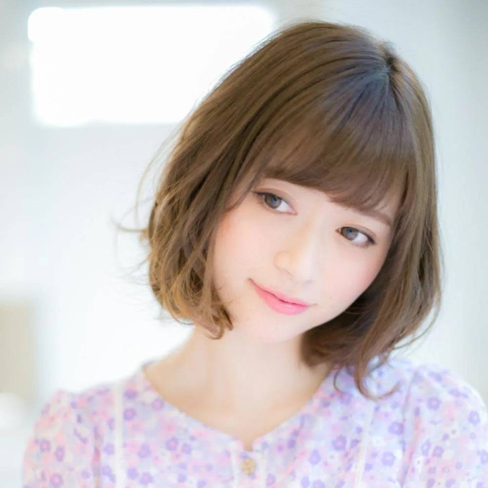 大人可愛いゆるパーマボブ