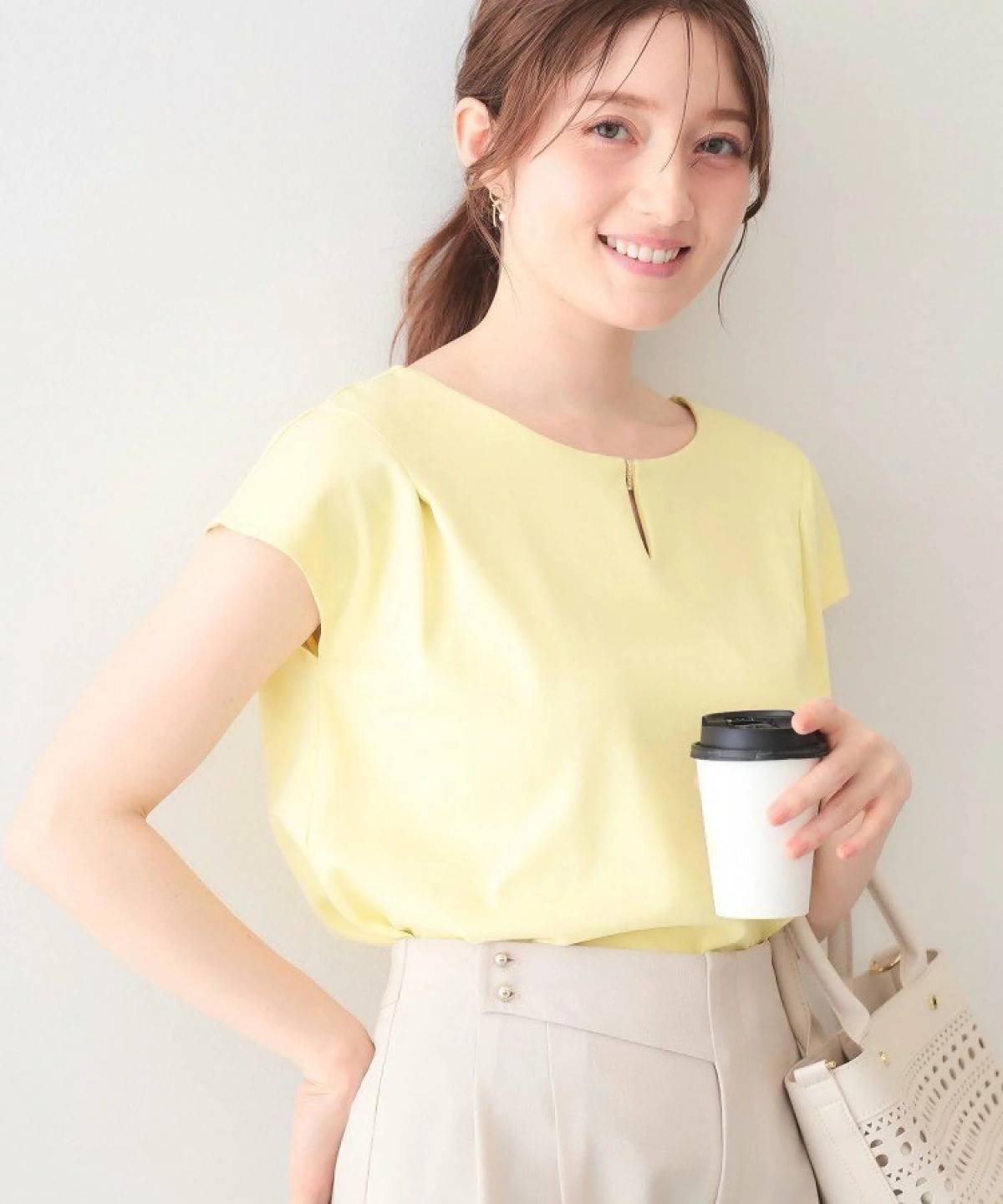 index ビジューキーネックフレンチトップス