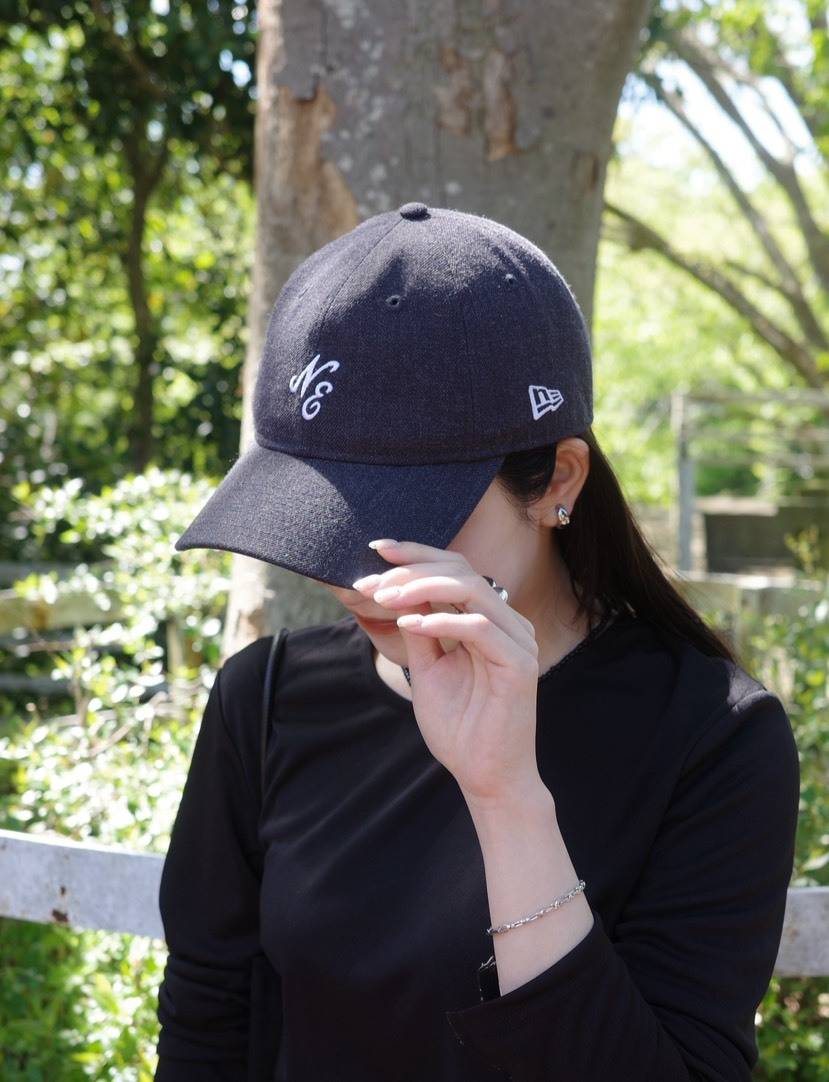 New Eraのネイビーキャップ