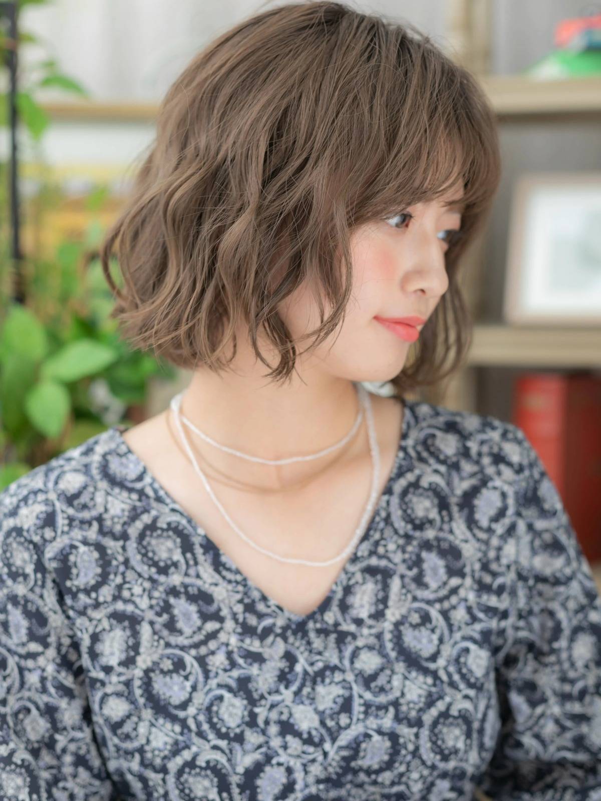 立体的なゆるウェーブボブ