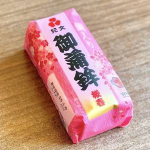 冷えたビールに最高に合う。ほぼ5分でできる「かまぼこ」の簡単レシピ