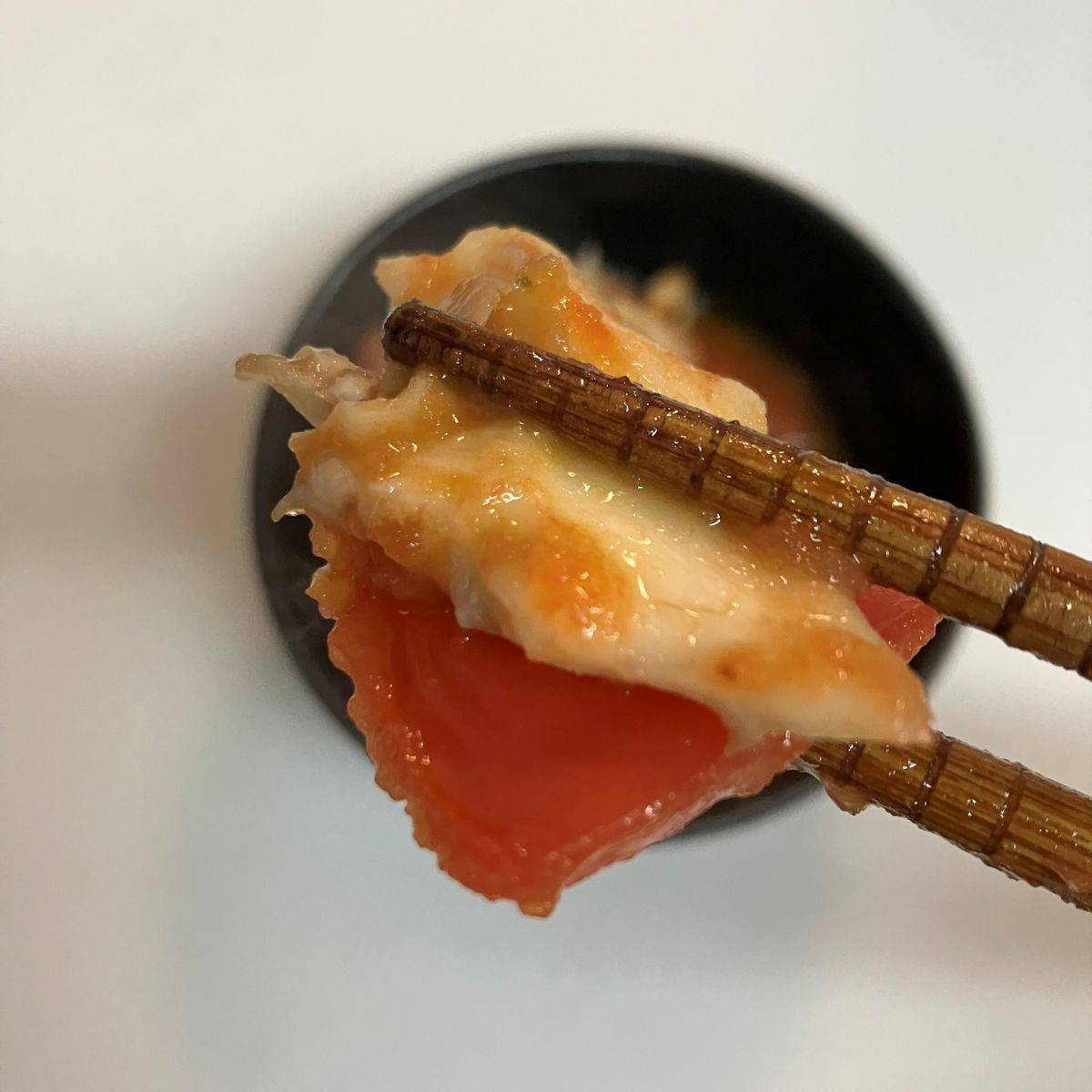 JAグループ公式の「トマトとベーコンとまいたけの炒め物」のレシピ