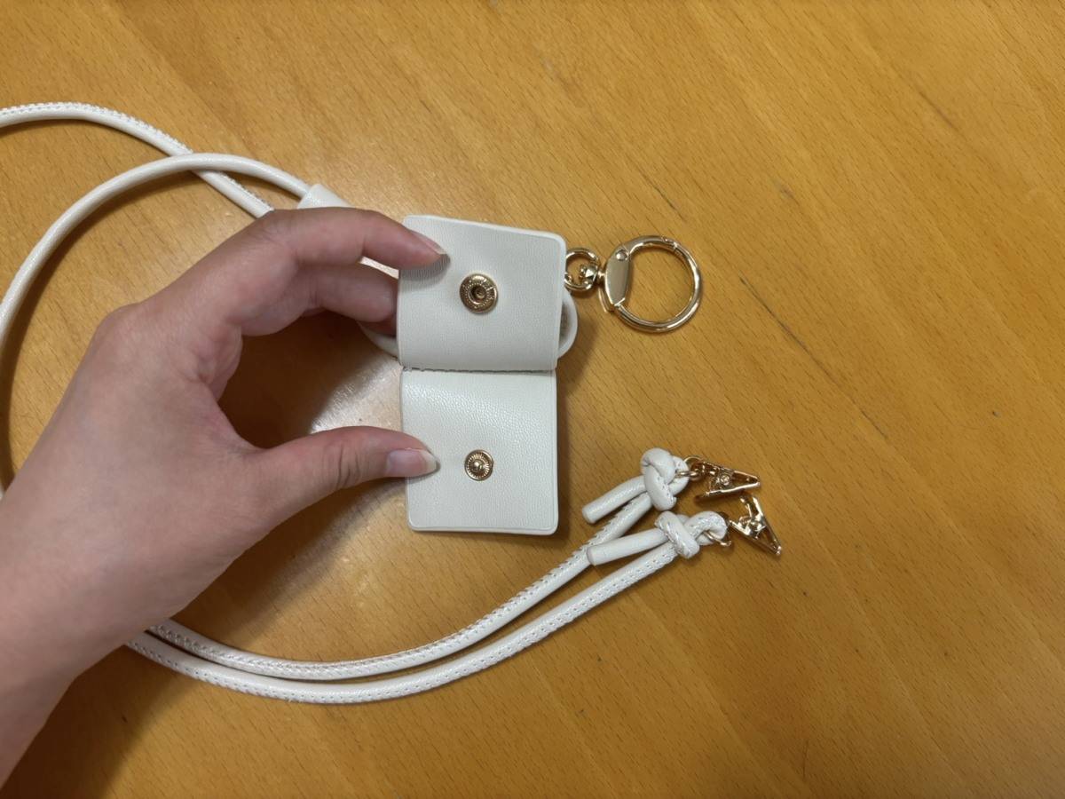 3COINS マルチストラップ　デザイン＆質感チェック③