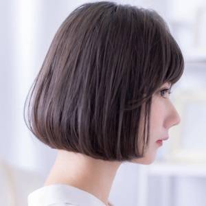  透明感カラーのワンカールボブ 
