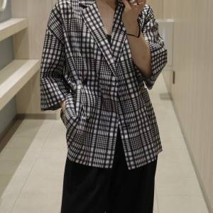 透けチェックが今っぽい。羽織るだけで奥行きコーデ完成「シアー素材半袖ジャケット」
