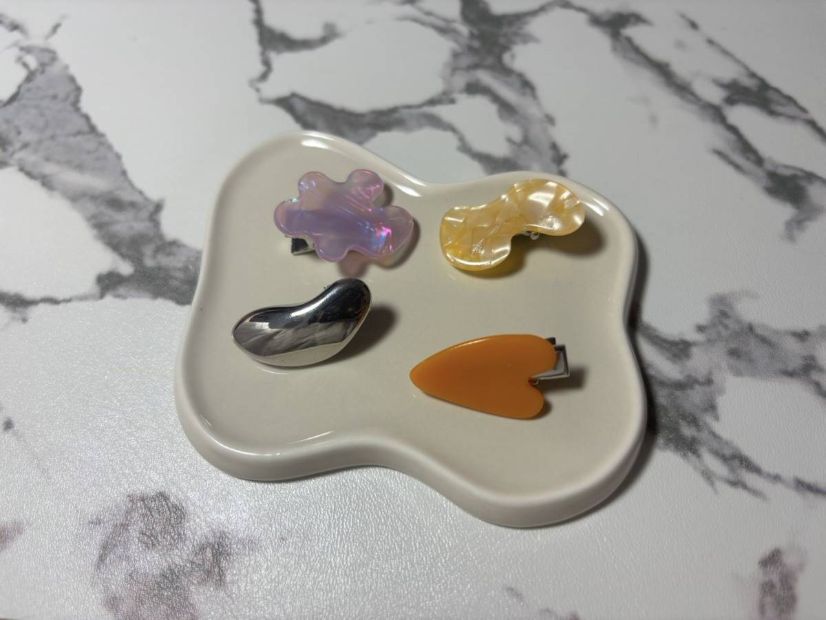 3COINS ニュアンスミニピンセット　デザイン＆質感①