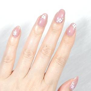 垢抜けて気分も上がる！不器用さん向け大人の「紫陽花ネイル」のやり方
