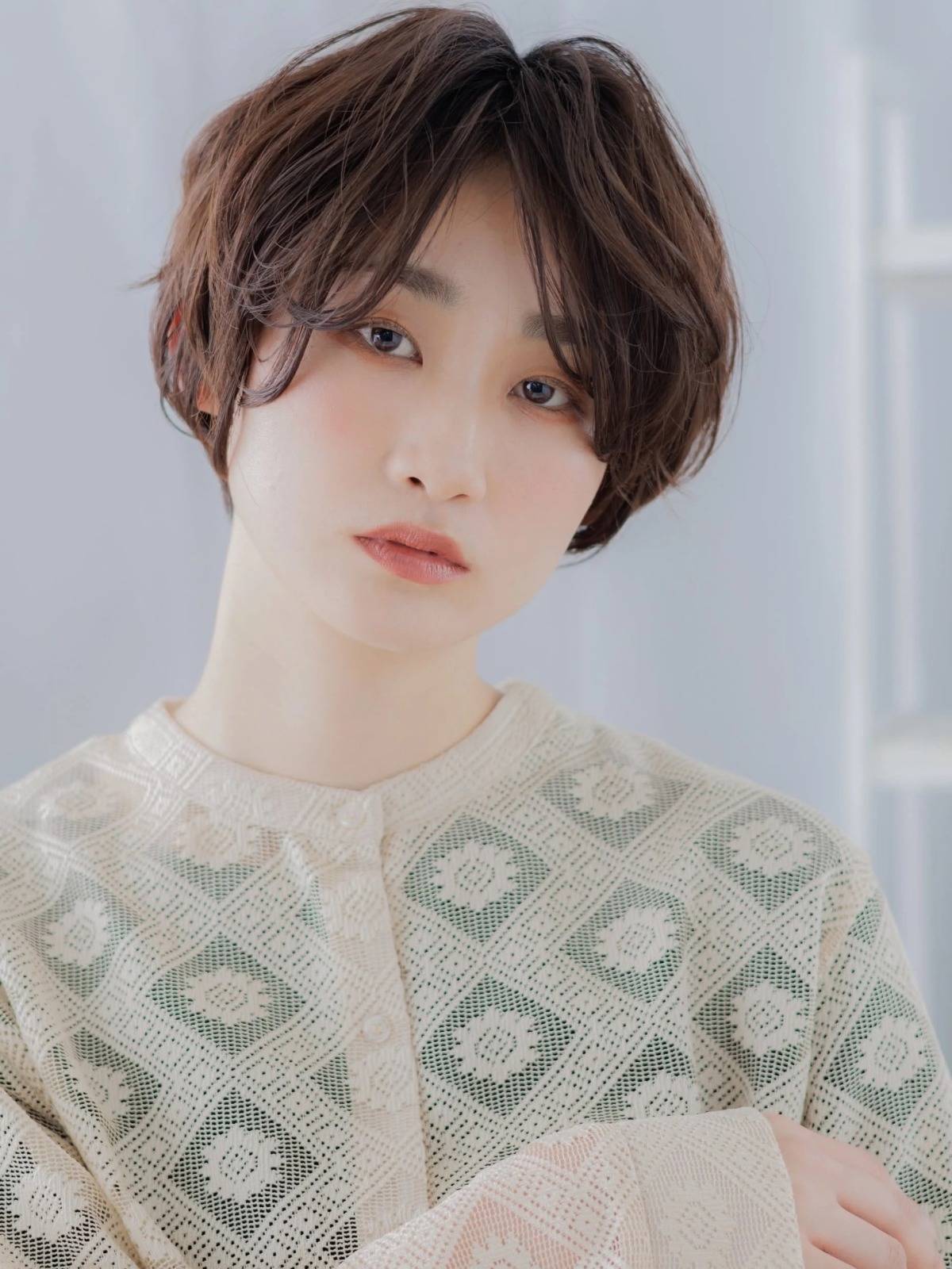 こなれフェザーショート