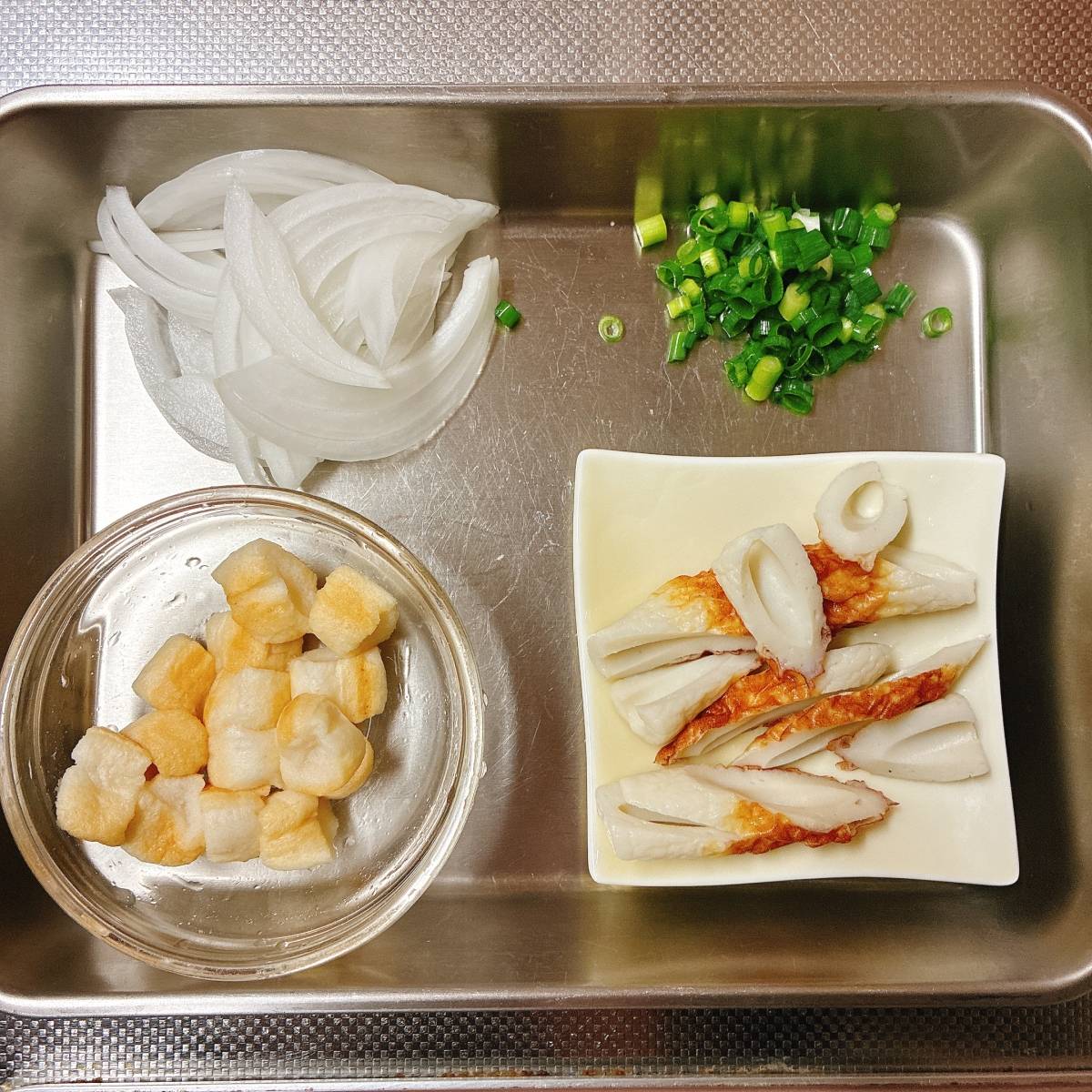 サッポロ一番公式の「【センダイ一番】油麩丼風みそラーメン」のレシピ