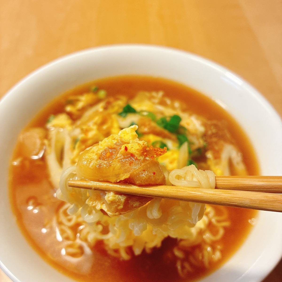 サッポロ一番公式の「【センダイ一番】油麩丼風みそラーメン」のレシピ
