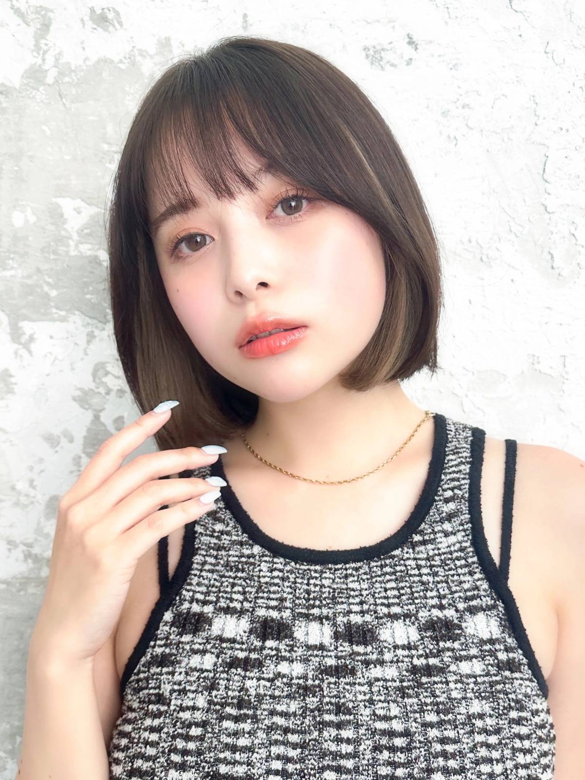 シンプル切りっぱなしボブ