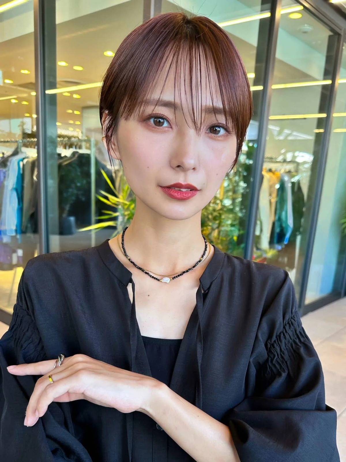 シースルーバングのシンプルショート