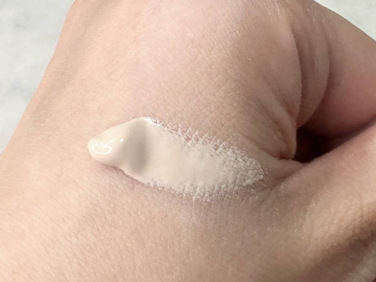 WELEDA　エーデルワイスUVバリアクリームのスウォッチ画像