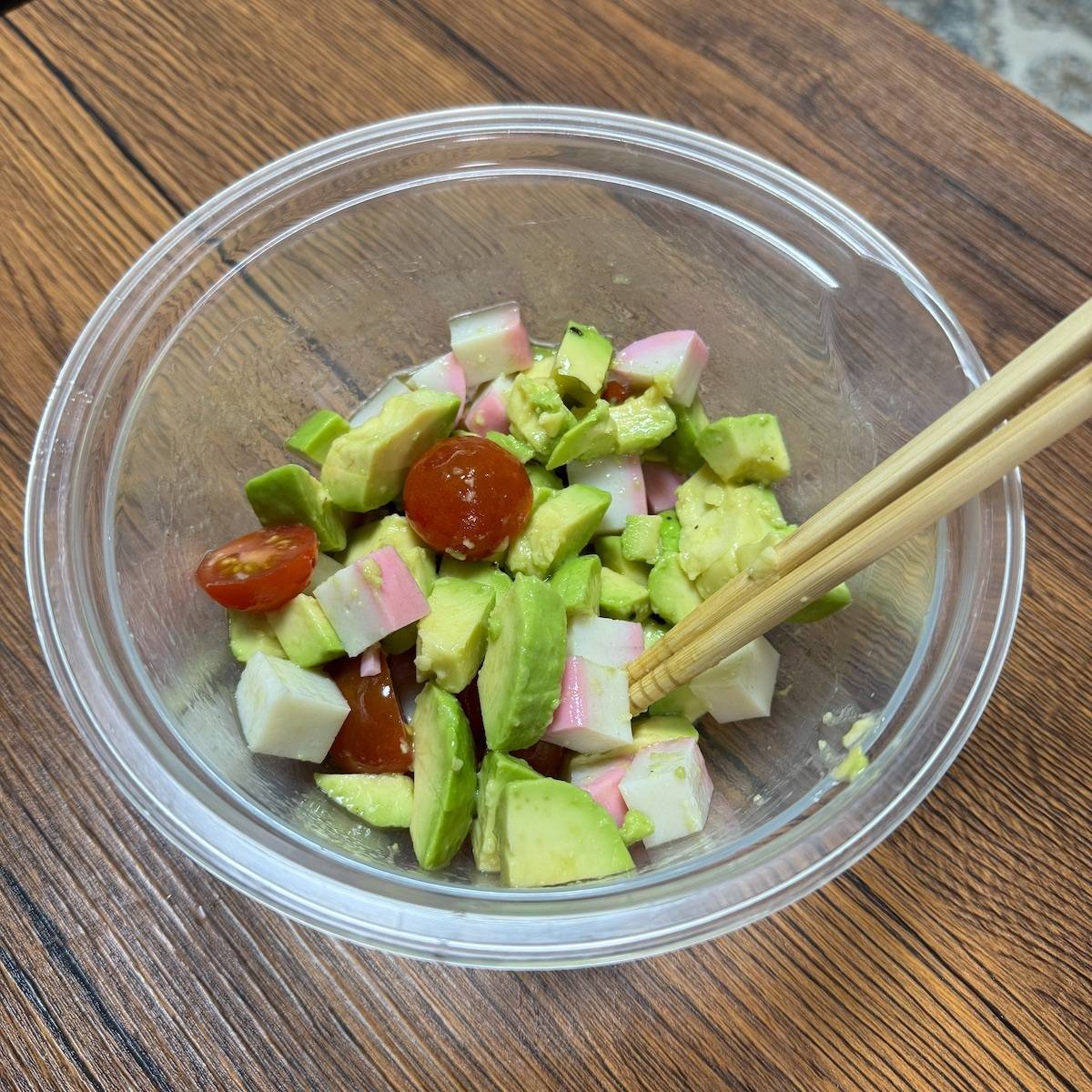 紀文公式の「蒲鉾とカラフル野菜のさっぱりレモンオイルあえ」のレシピ