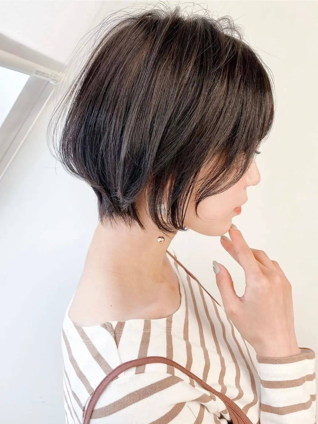 シンプルひし形ショート