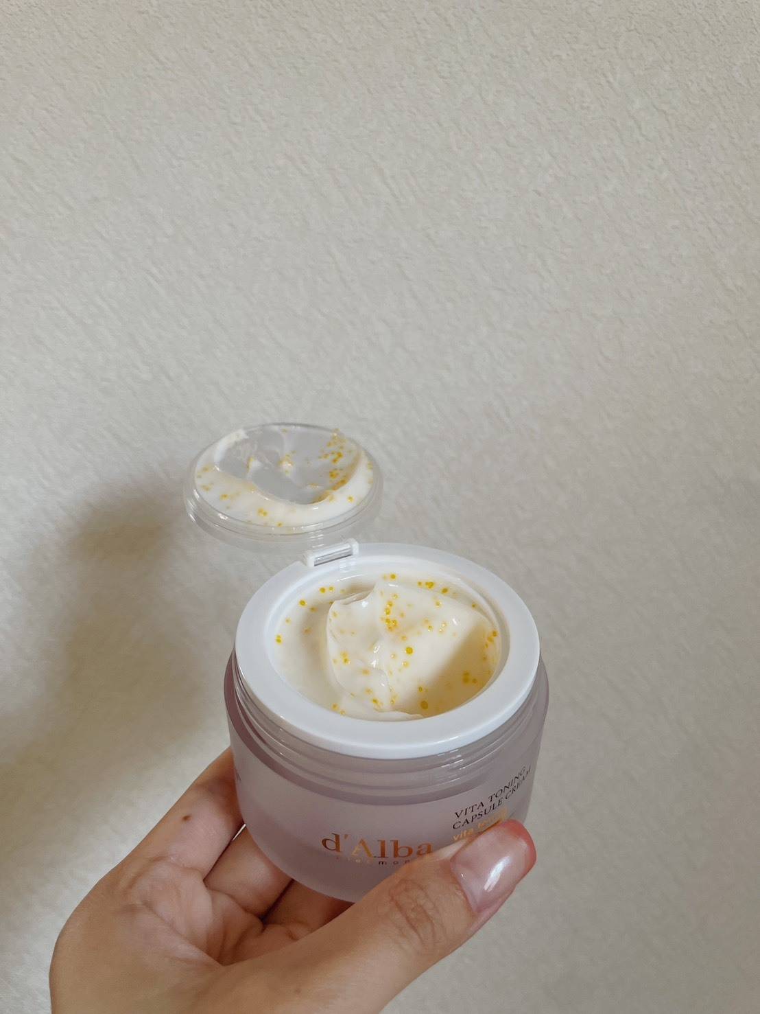 d'Alba ビタトーニングカプセルクリーム
