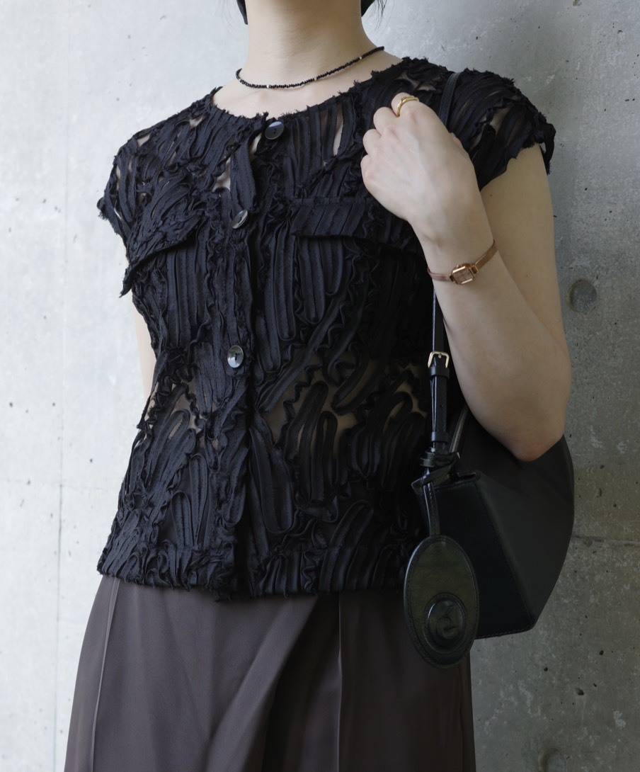 Callarus コード刺繍ブラウス＋アシメデザインパンツセットアップ