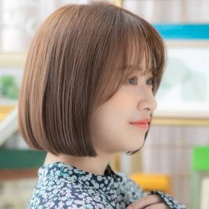  シンプル前下がりボブ 