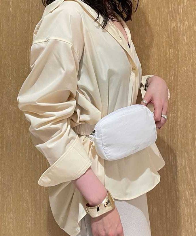 イエローのUVカットシャツ