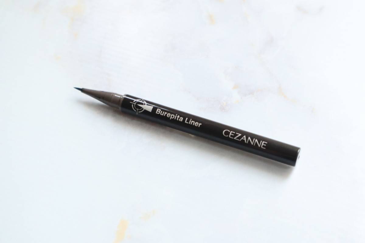 CEZANNE(セザンヌ)ブレぴたライナー 10なじみブラック(キャップ無しver)