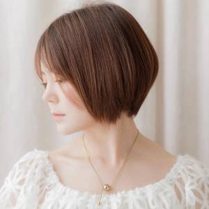  オレンジカラーのまとまり感ひし形ショート 