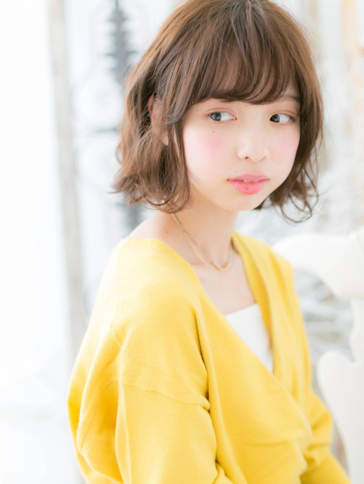 ほつれ感くせ毛風ボブ