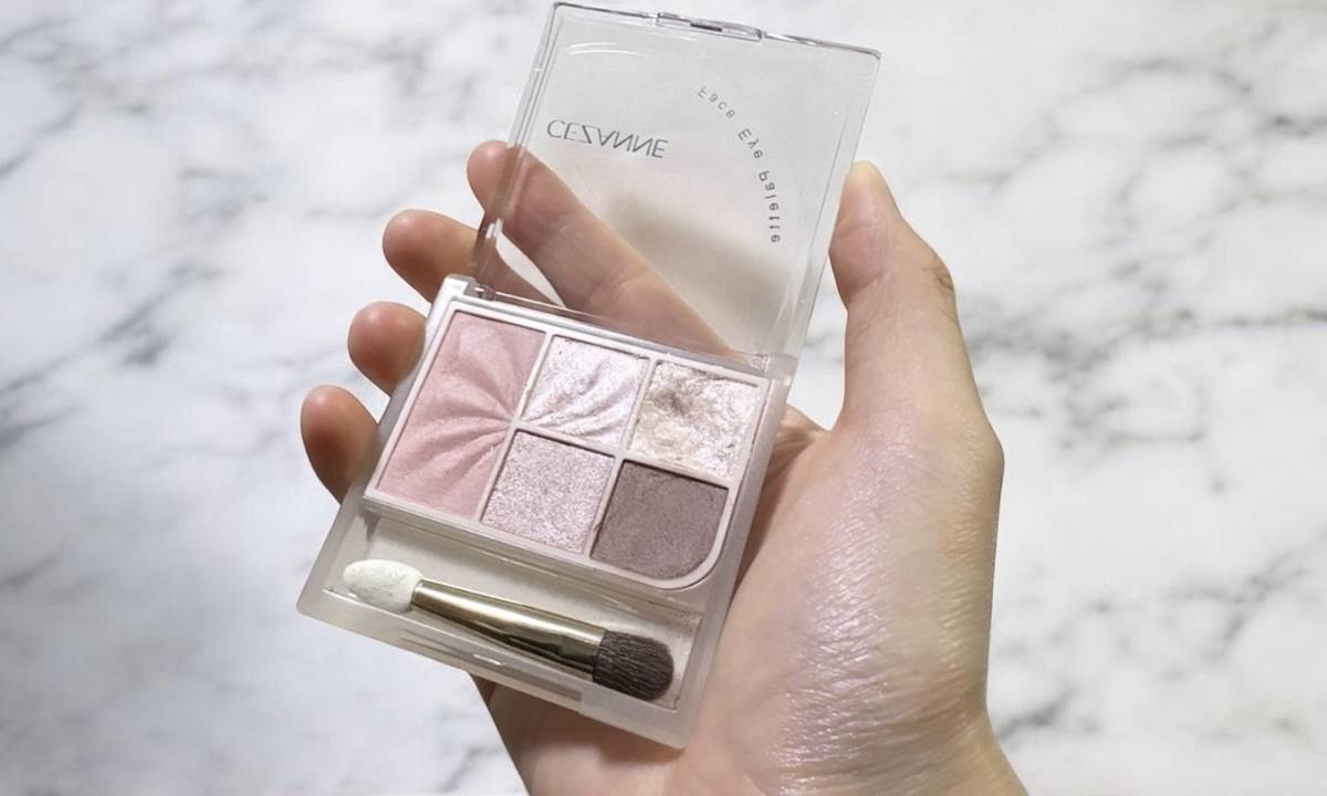 CEZANNE フェイスアイパレット 02 クラッシーピンク 商品手持ち
