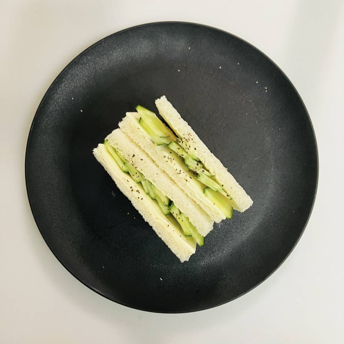 JAグループ公式の「☆きゅうりとスライスチーズの粒マスタードサンド☆」のレシピ