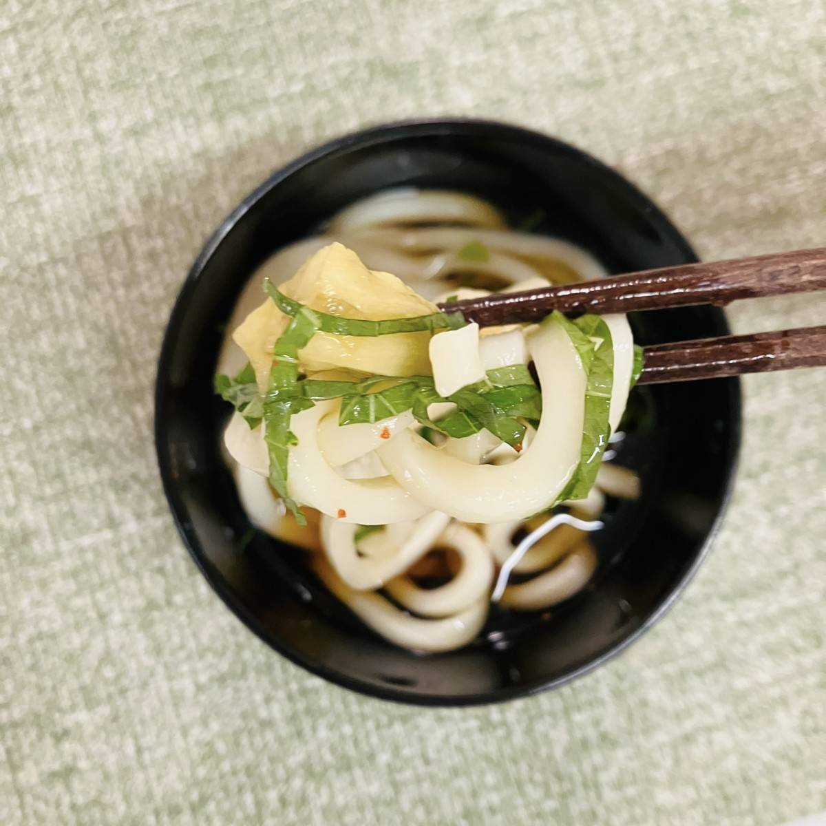 JAグループ公式の「❤　夏を感じる！　焼きナスの冷たいおうどん　❤」のレシピ