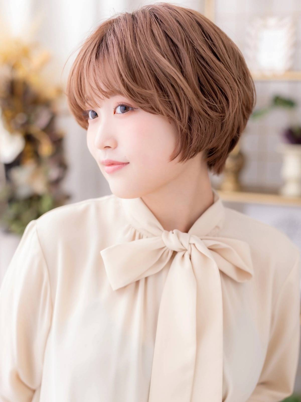 血色カラーのニュアンスレイヤーショート