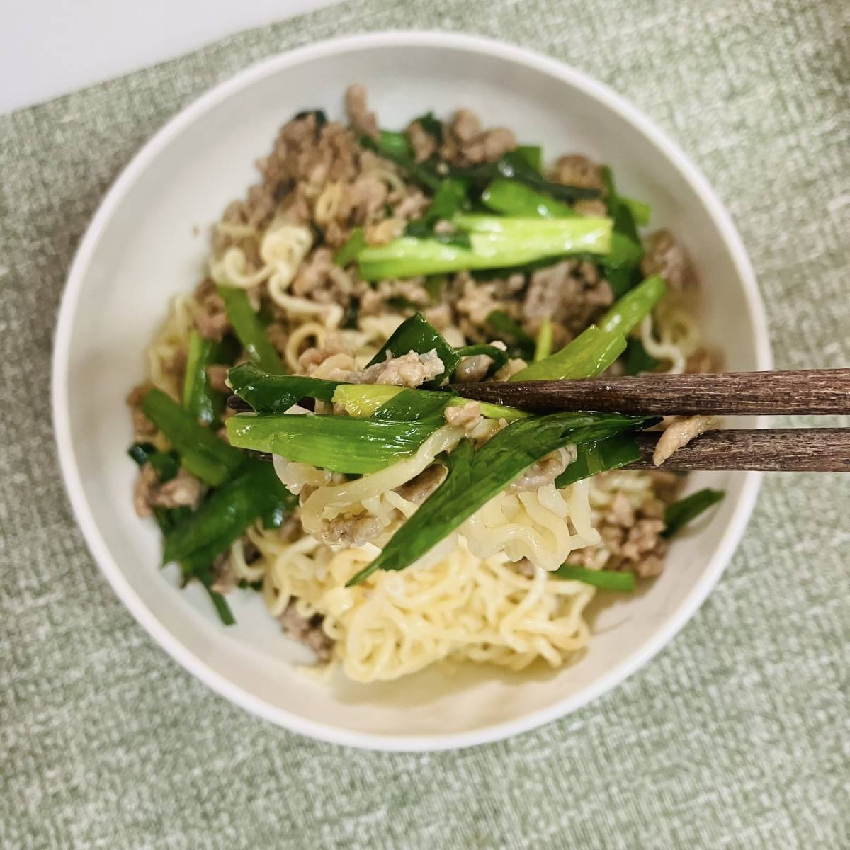 サッポロ一番公式の「手抜き焼きラーメン餃子」のレシピ