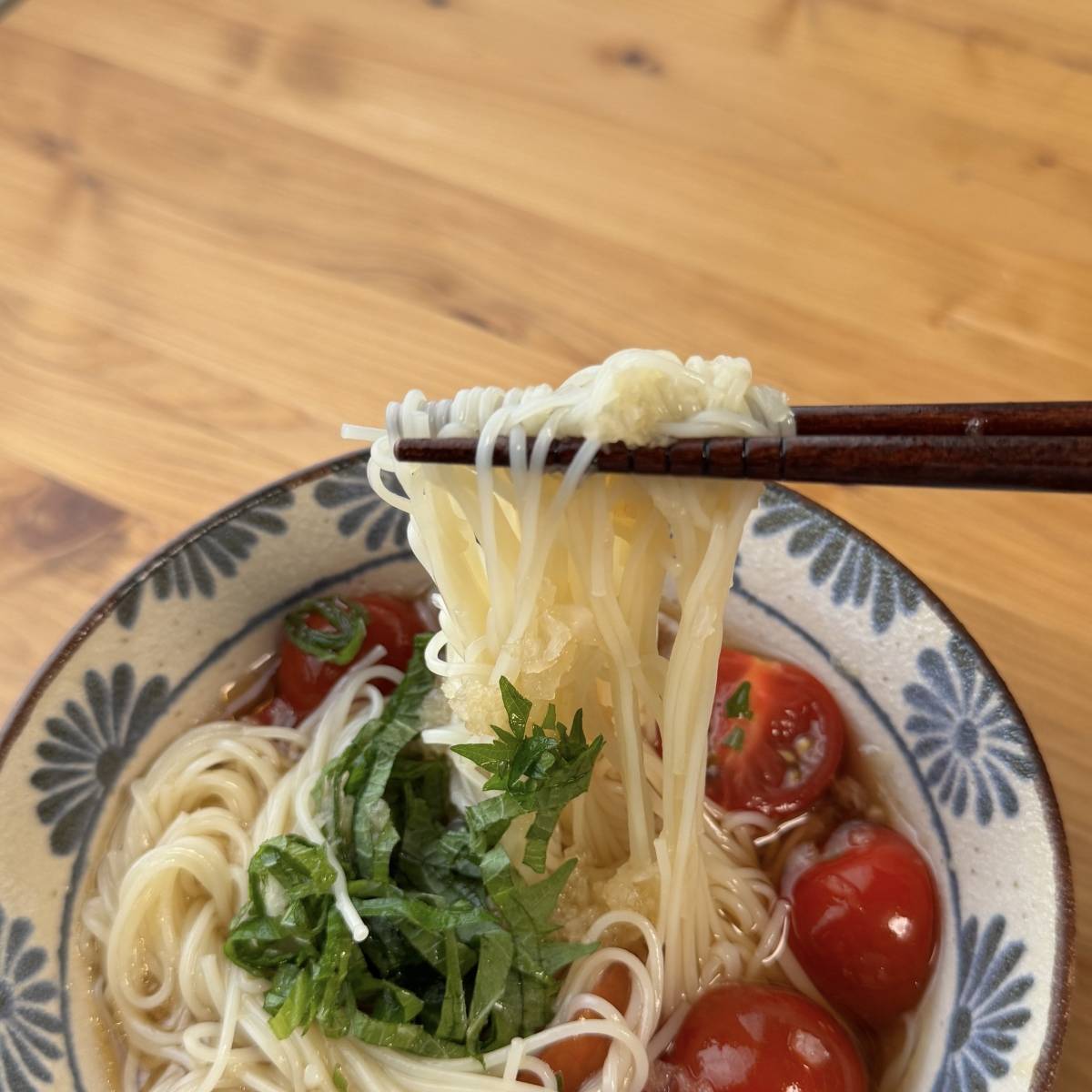 揖保乃糸公式の「トマトおろしそうめん」のレシピ