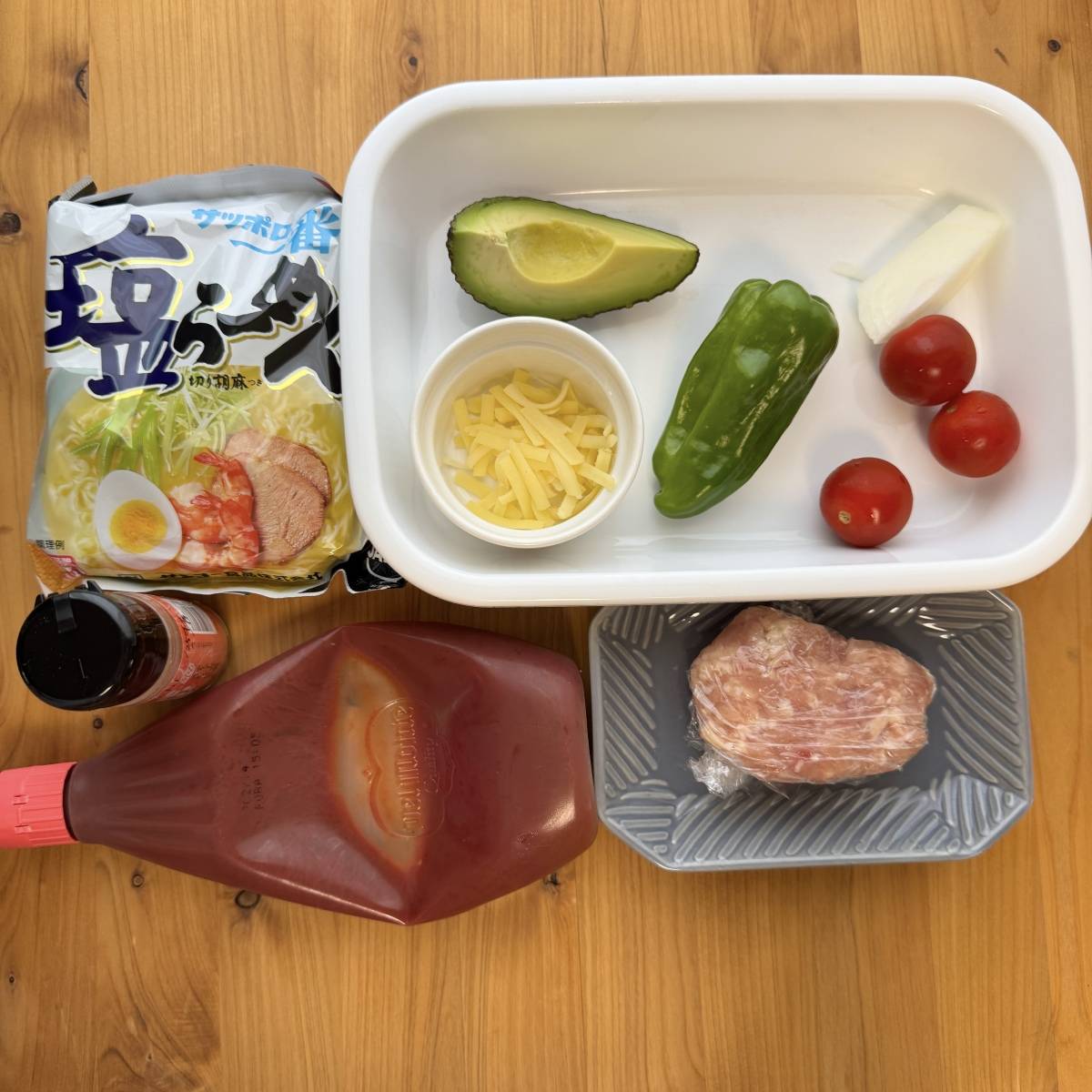 サッポロ一番公式の「冷やし塩らーめんタコス風」のレシピ