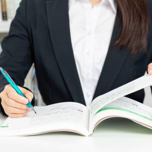 【占い師が語る】頭の回転が速い。「学習能力が高い人」が多い誕生日5つ