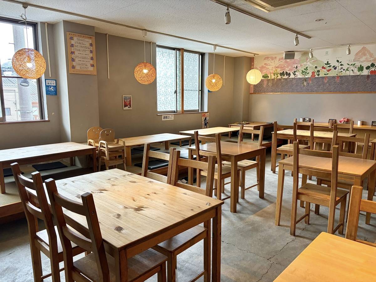 都野菜賀茂 京都駅前店の内観