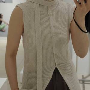 暑い季節も品よく快適♪クラシカルに映える「大人のサマーニット」