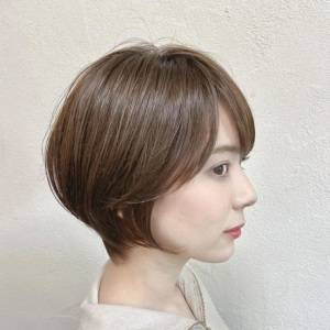  シルエットがきれいなシンプルショート 