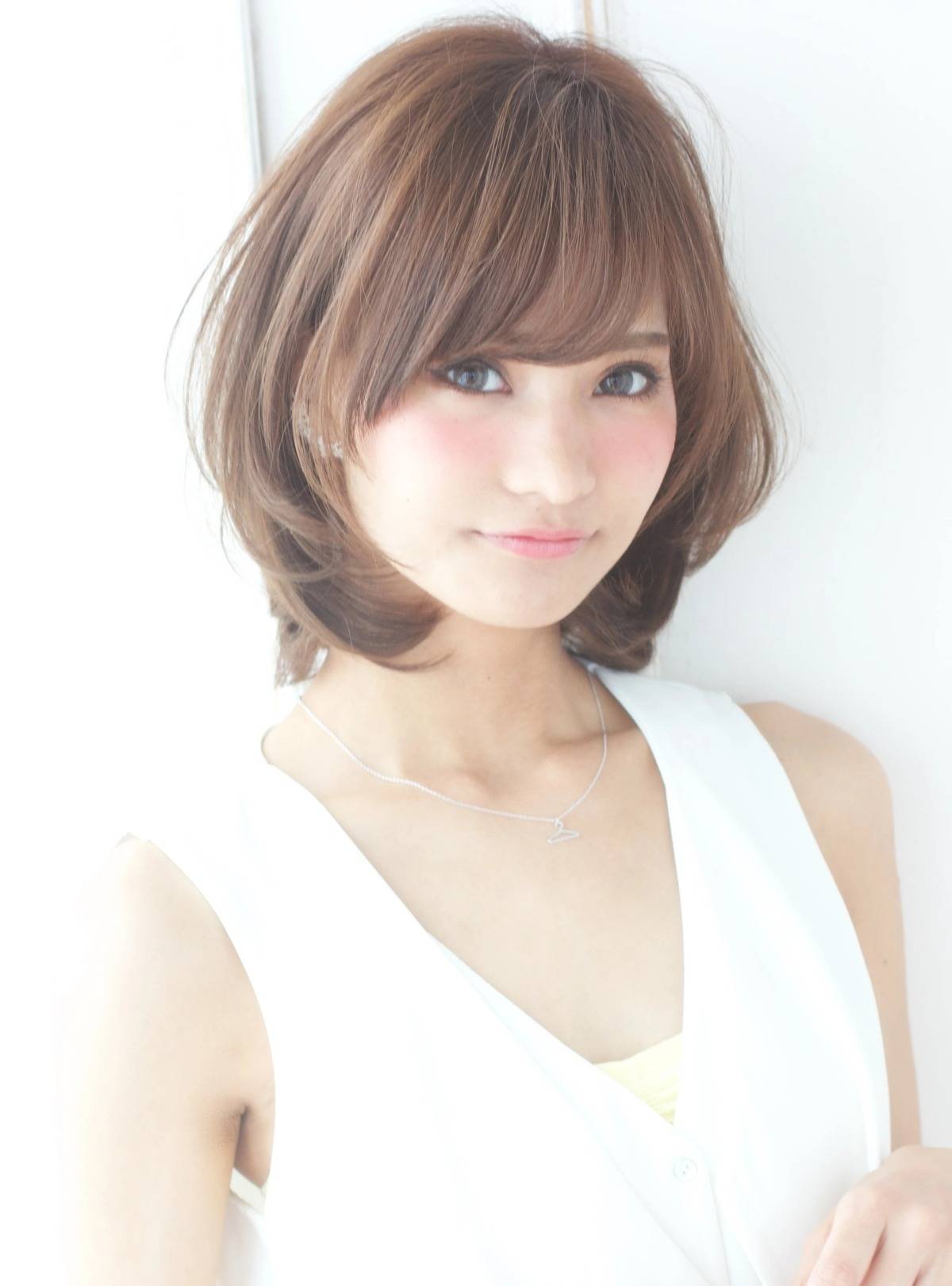 ナチュラルひし形ボブ