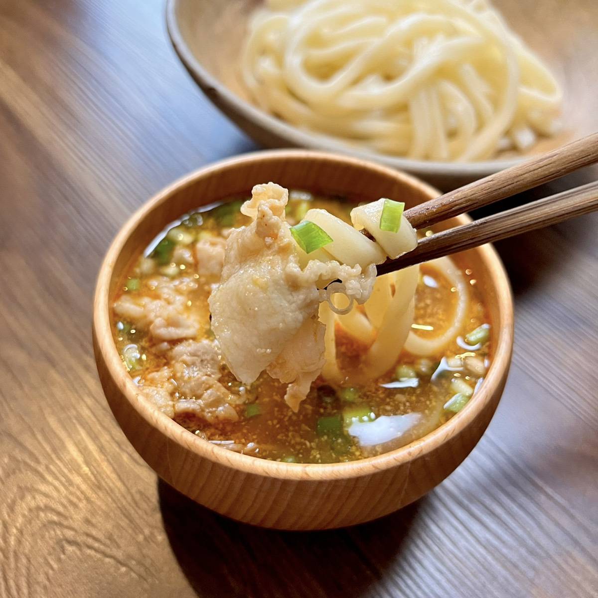 テーブルマーク公式の「辛みそつけめん」のレシピ