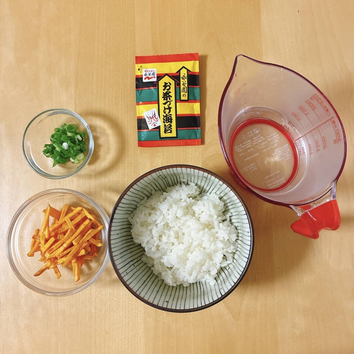 永谷園公式の「煎餅茶づけ」のレシピ