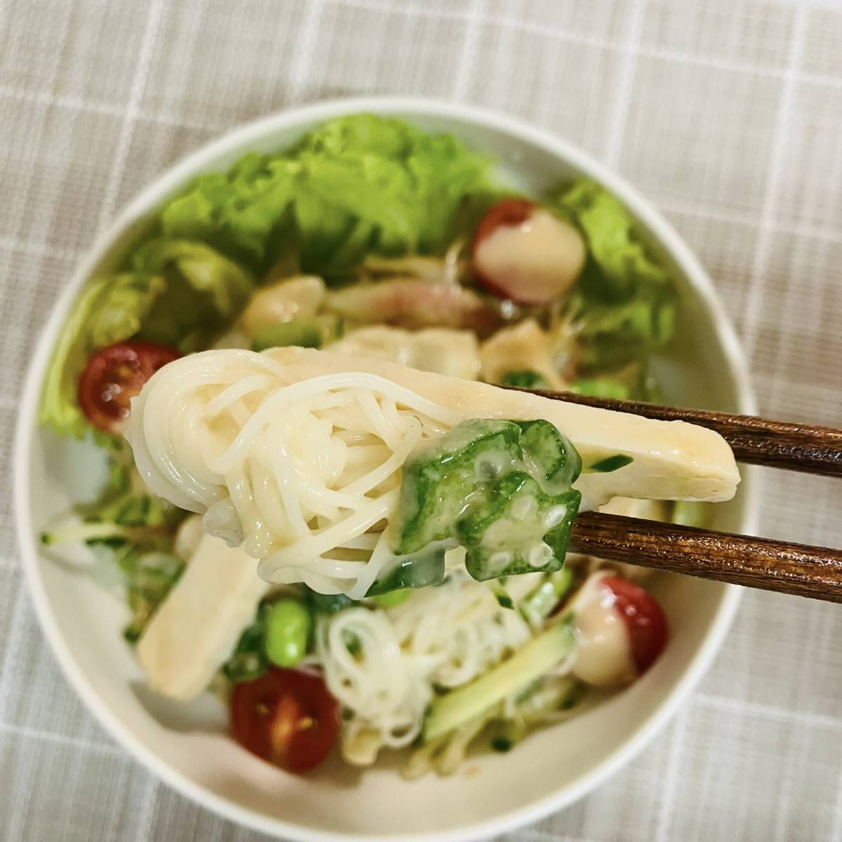 揖保乃糸公式の「バンバンジー風サラダそうめん」のレシピ