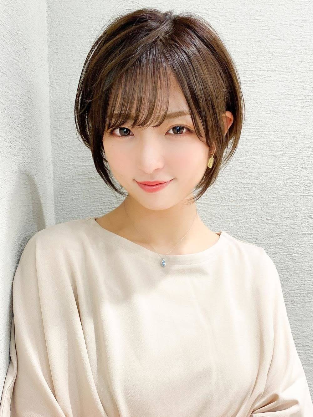 フェミニン丸みシルエットショート