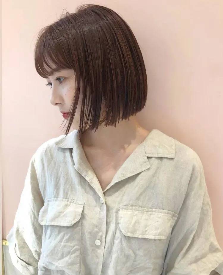 ボリュームがあまりないボブ
