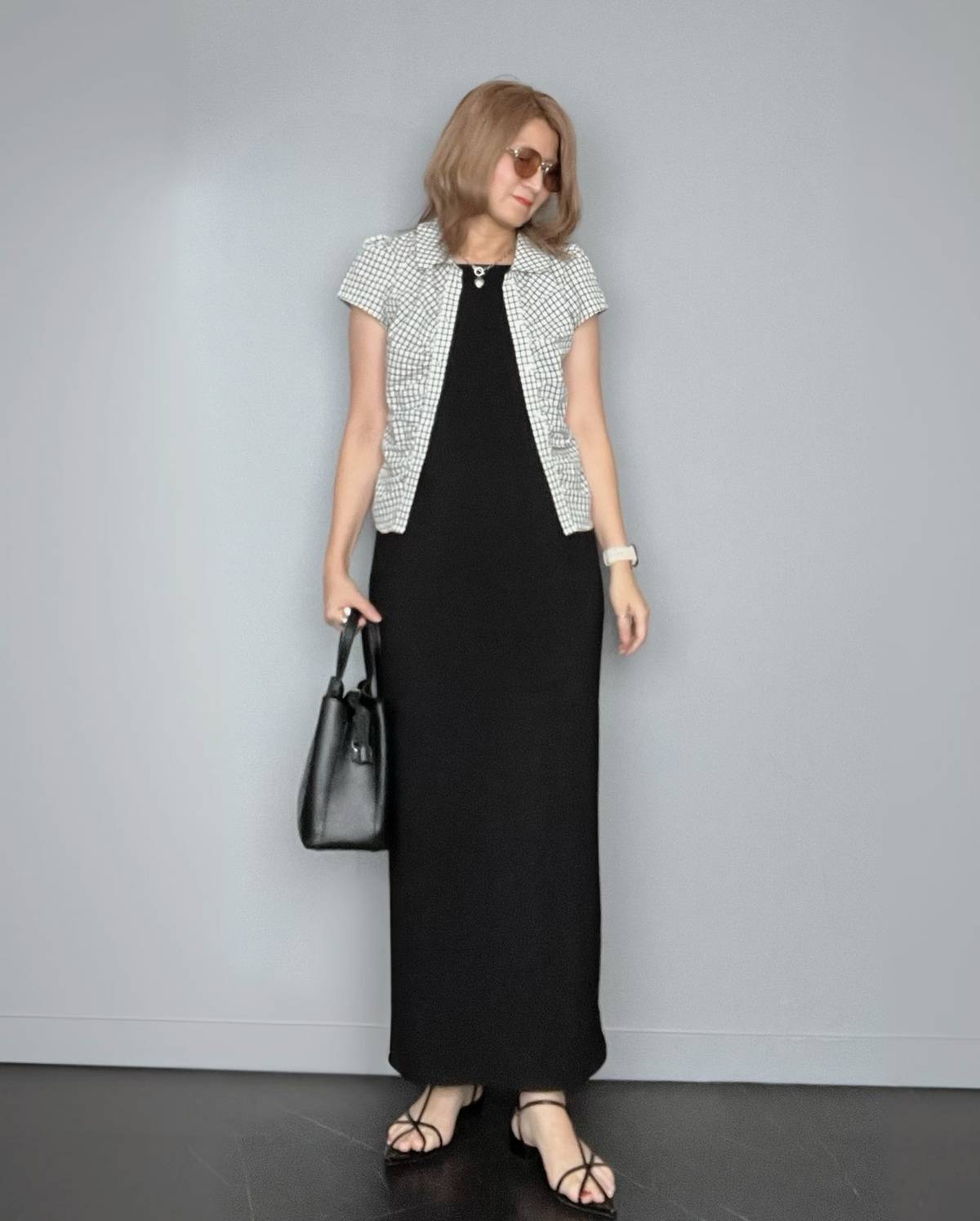 チェック柄シャツを羽織る♡