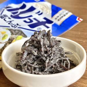 夜食にもってこいのやつ。3分あればできる「塩こんぶ」の超簡単レシピ