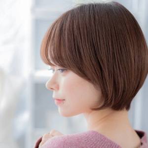  毛先がハネにくい丸みショート 