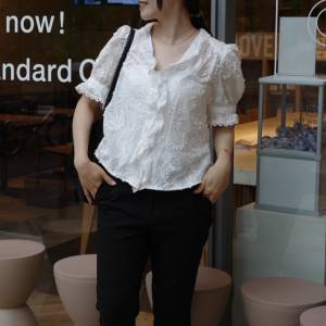 装いがぐっと華やぐ♡一枚で着映えする、大人に似合う「レースブラウス」