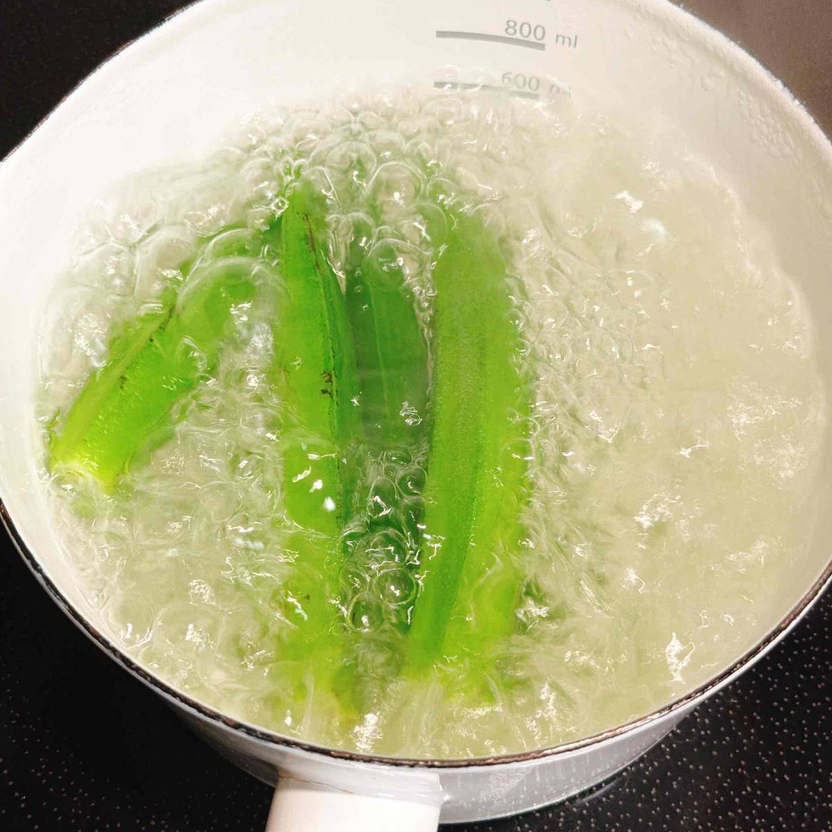 サッポロ一番公式の「ガンボスープ風　みそラーメン」のレシピ